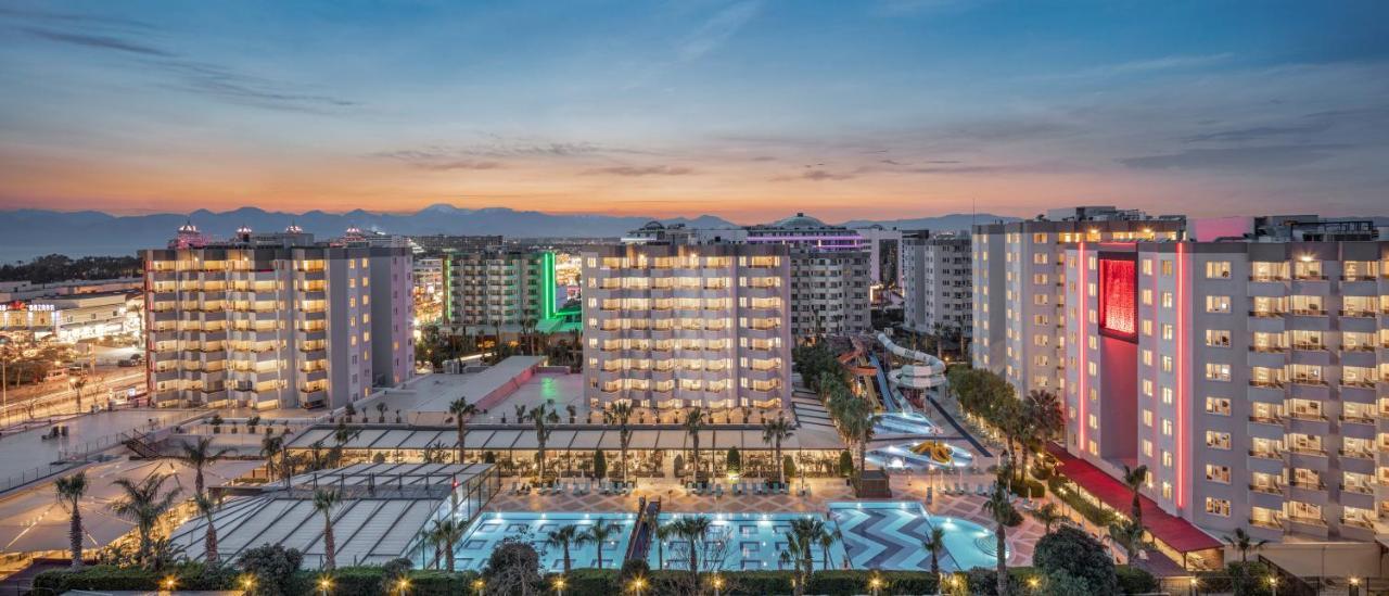 Ramada Resort By Wyndham Lara Antalya Exterior foto