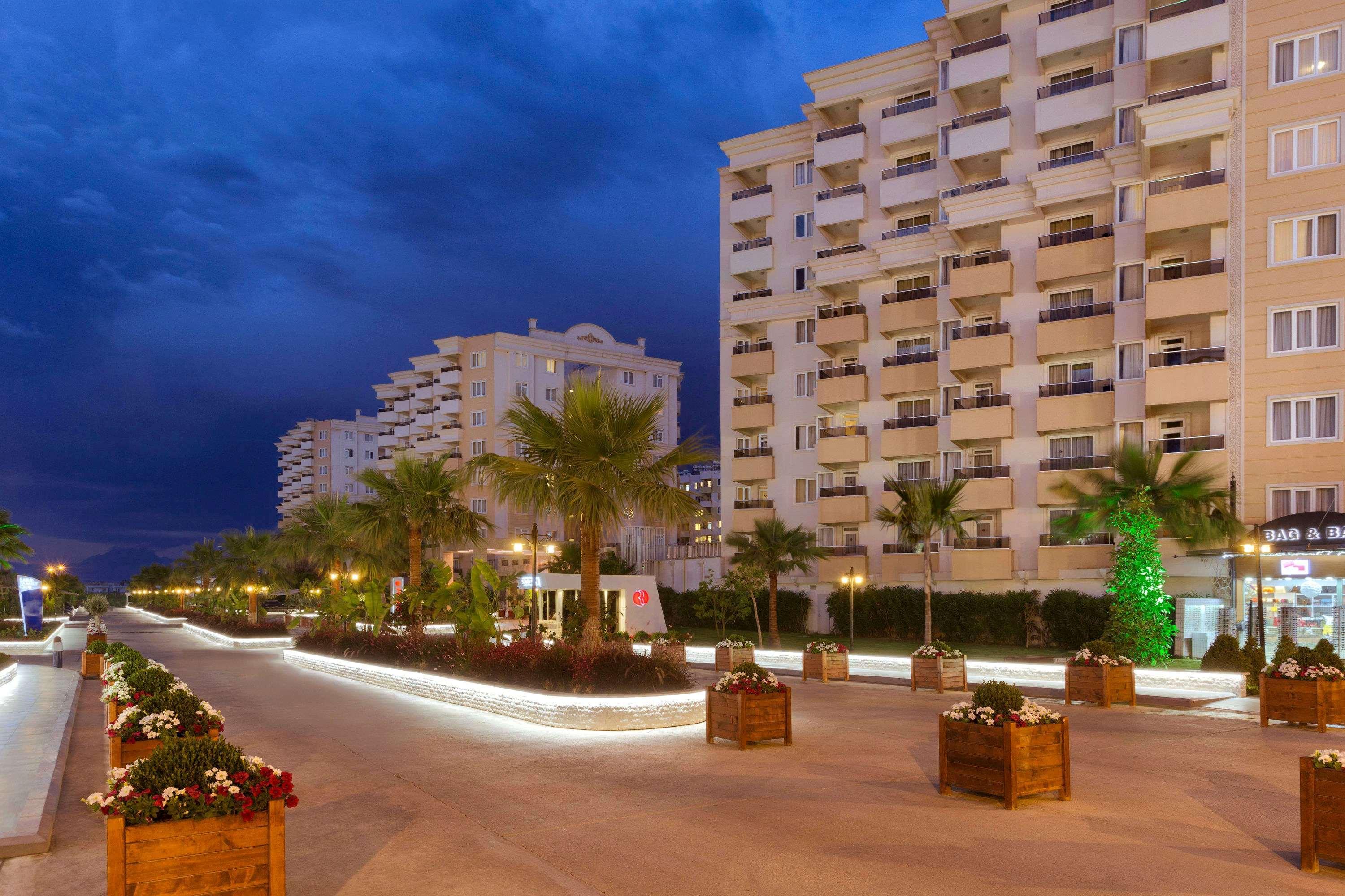 Ramada Resort By Wyndham Lara Antalya Exterior foto