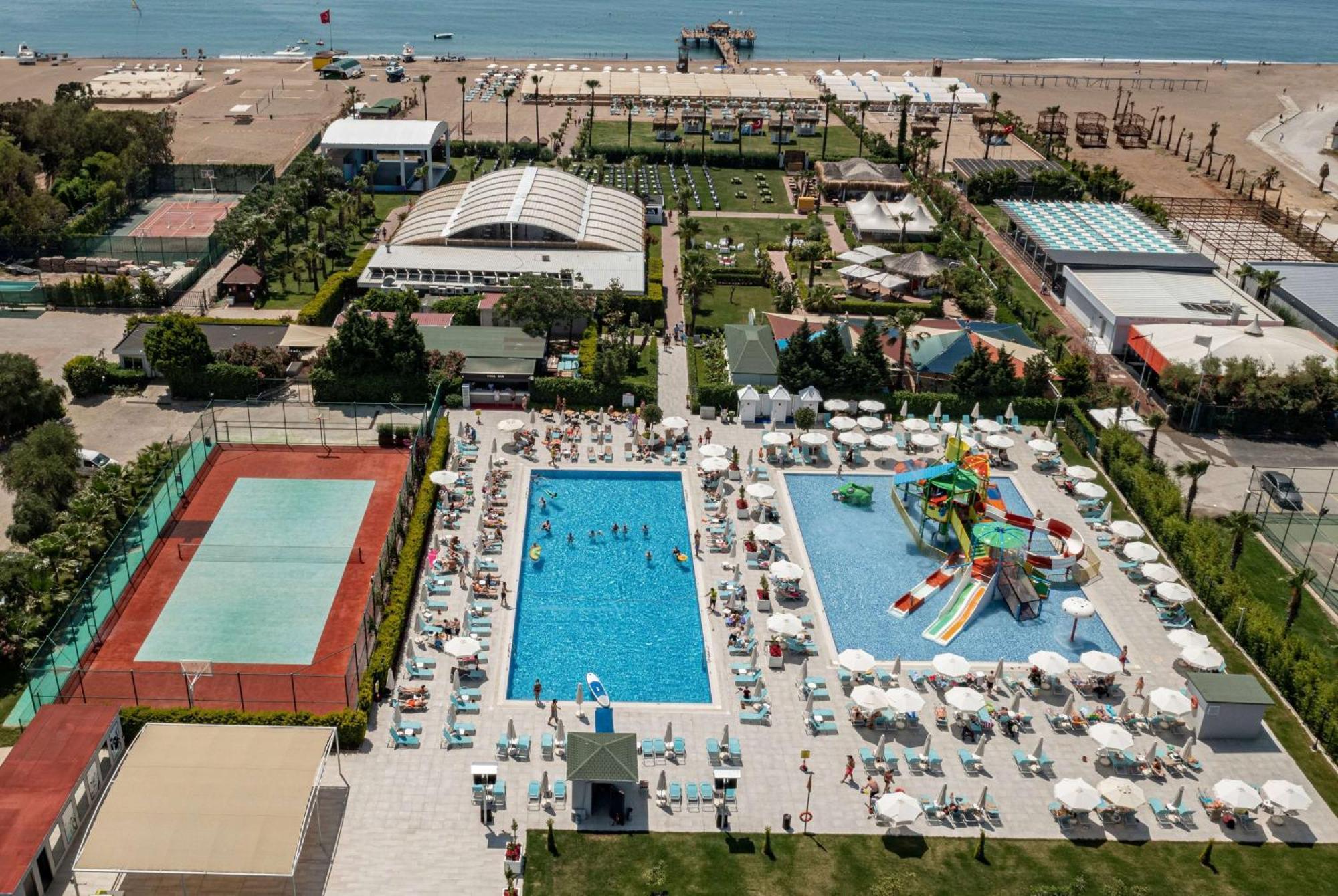 Ramada Resort By Wyndham Lara Antalya Exterior foto